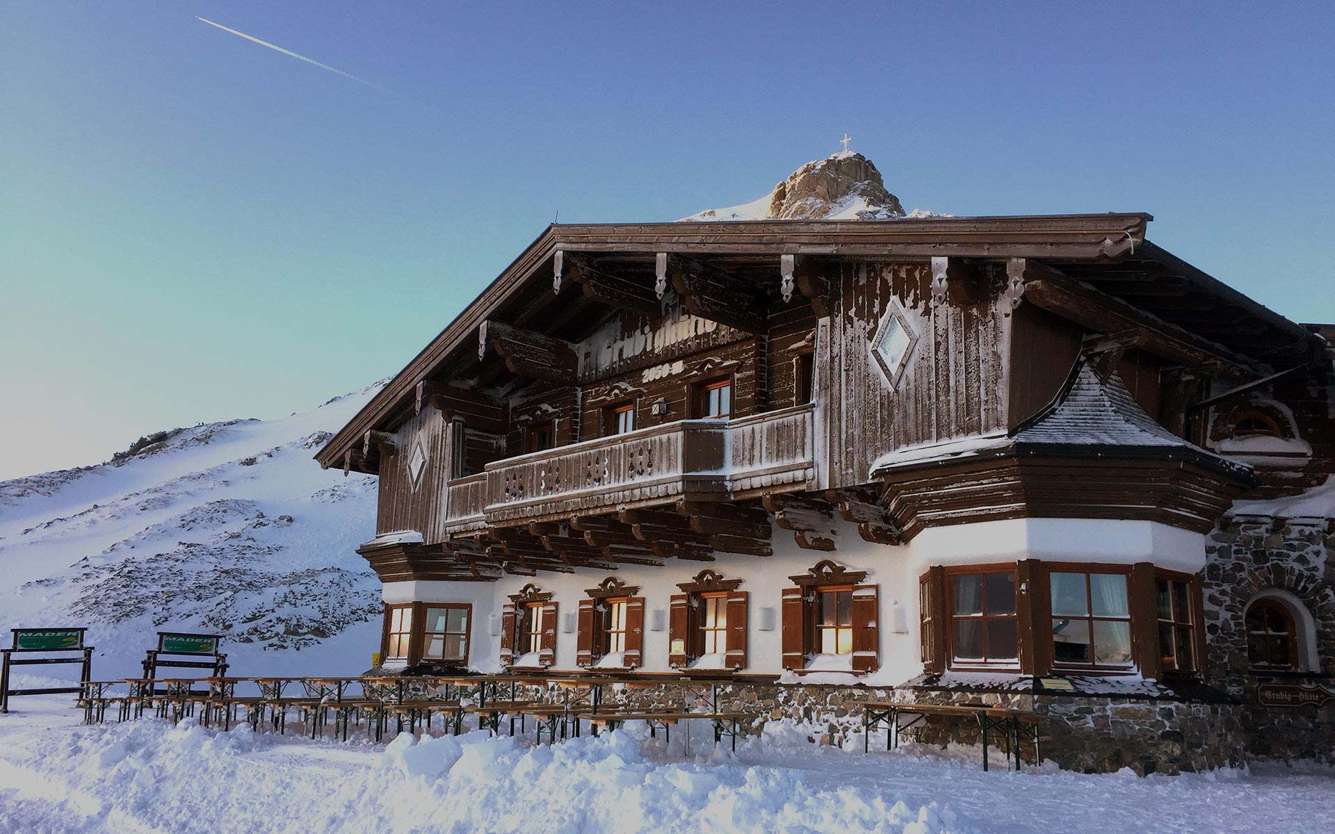 Grubighütte - Main Carousel - Title
